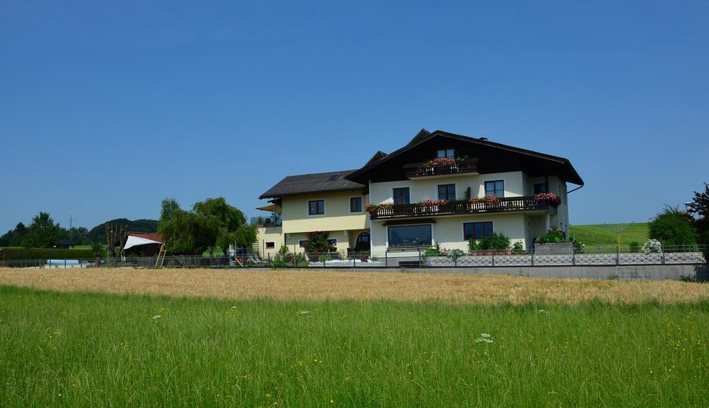 Haus Gruber 호텔 Attersee 외부 사진