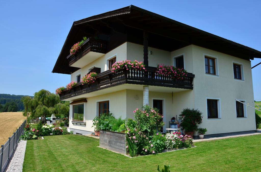 Haus Gruber 호텔 Attersee 외부 사진